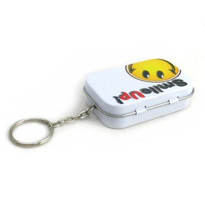 Hinged small tin with keychain